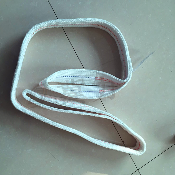 白色吊装带